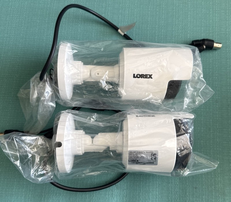 Lorex LBV2531U-C MPX IR 1080P NTSC Security Camera Lot Of 2