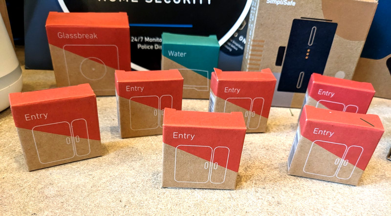 Complete SimpliSafe Security System Ready to Use Out of the Box! gallery