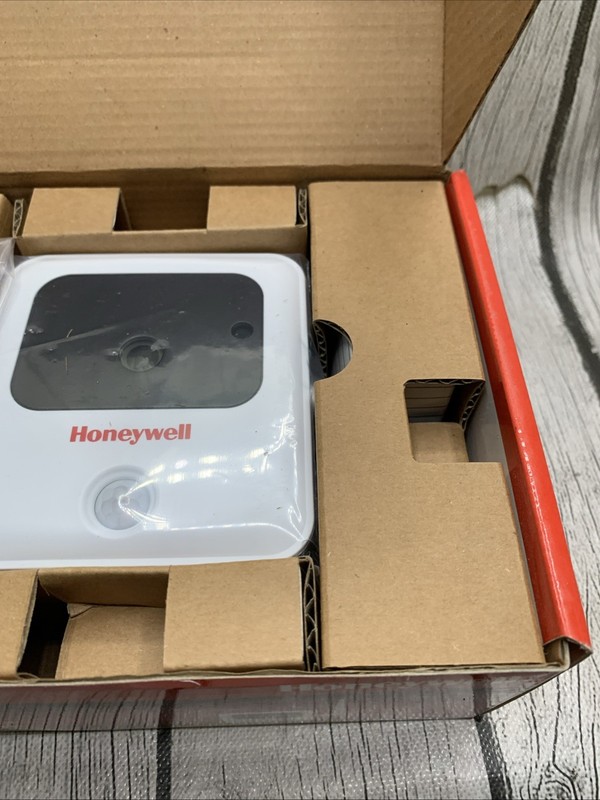 Honeywell iPCAM-WO Color IP Wireless Outdoor Security Camera White gallery