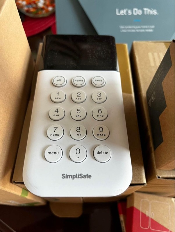 Complete Simplisafe Home Security System NEW & Used (read) gallery