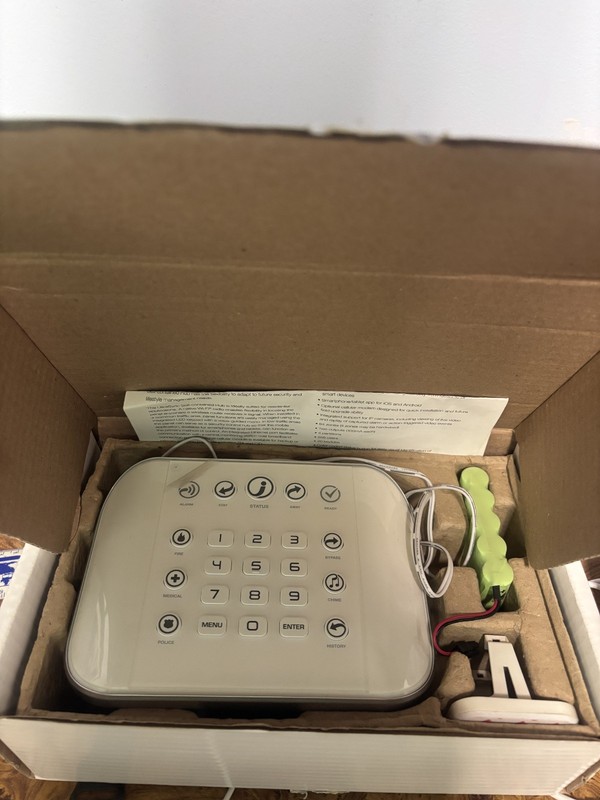 INTERLOGIX ZW-6400 UltraSync Self-Contained Wireless Security Hub
