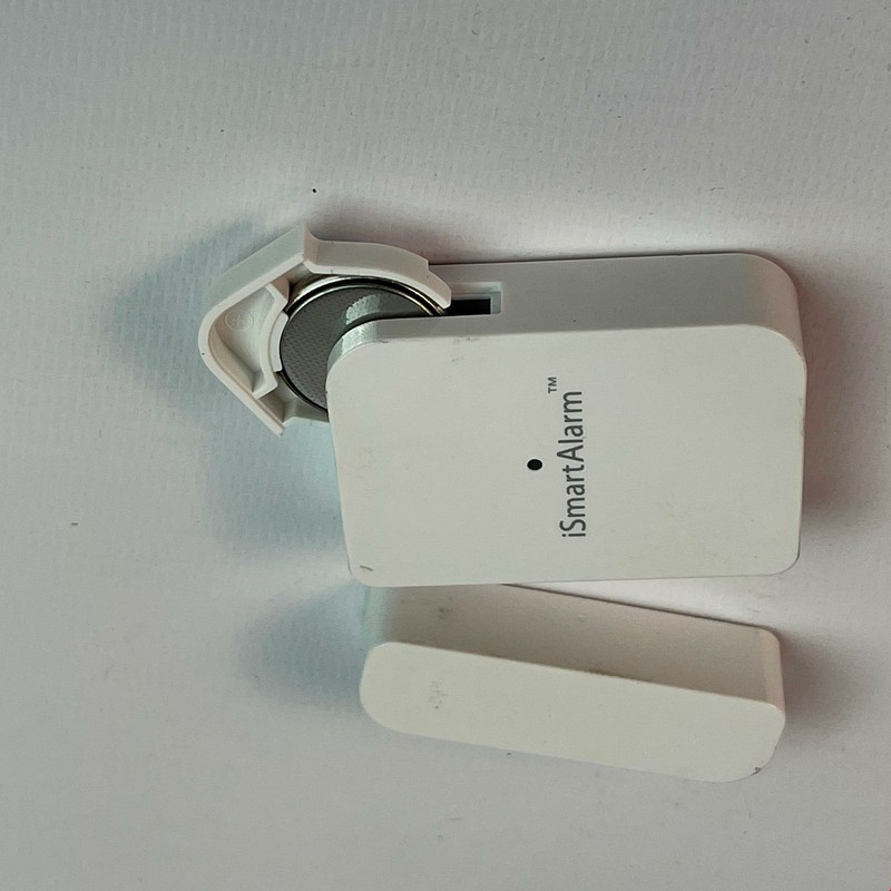 iSmartAlarm ISAISA1 Wireless Wi-Fi Home Security System for Apartment - White gallery
