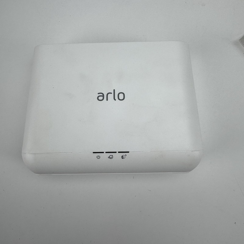 Netgear Arlo Pro 4-Camera HD Wireless Security System VMB4000 Base Kit Lot gallery