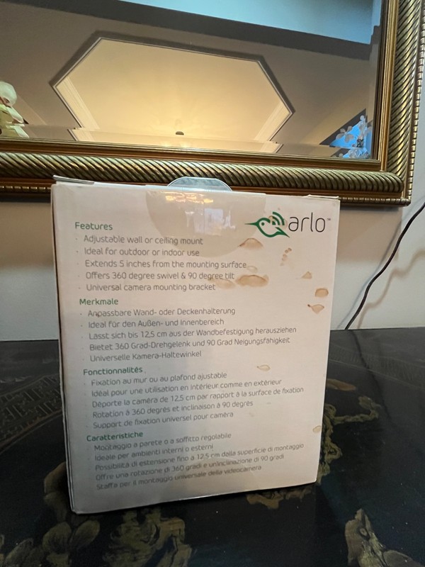 NETGEAR Indoor/Outdoor Mount Arlo & Arlo Pro Compatible White No Camera gallery