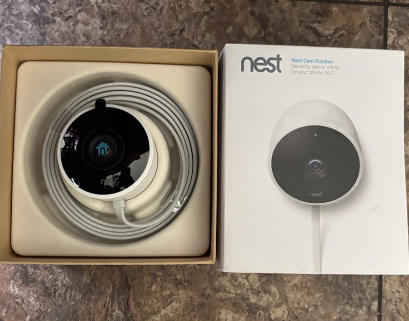 Google NEST Cam Outdoor Security Camera Model NC2100ES – Open Box