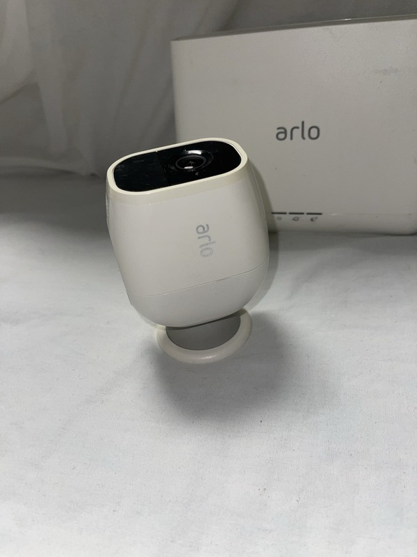 NetGear Arlo Pro VMB4000 L Security Base Station w/ 2 Cameras No Power Cords gallery