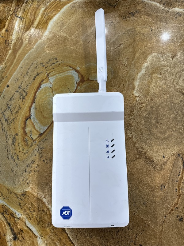 DSC LE4000RF ADT CELLULAR ALARM COMMUNICATOR 