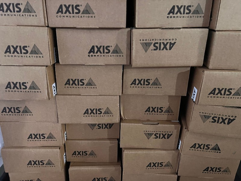 AXIS P33 5502-401 Mounting Bracket for Junction Boxes gallery