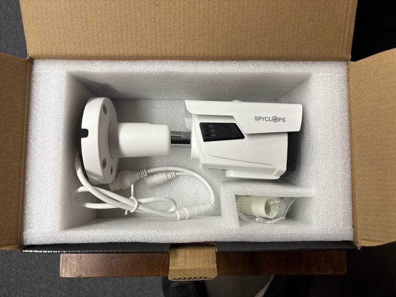 Spyclops SPYBLTW3IP5 In/Outdoor IP Security Camera White Manual Zoom
