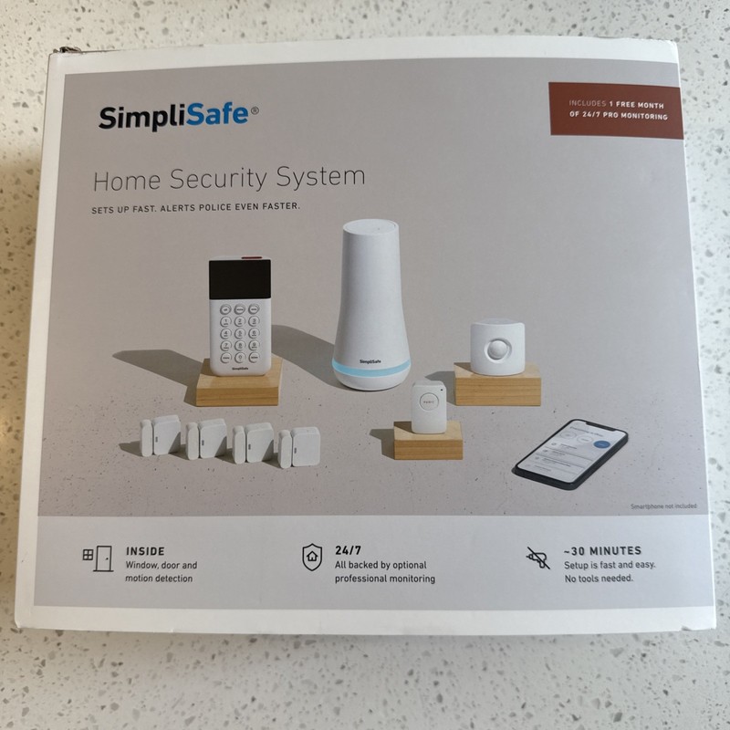 SimpliSafe 8 Piece Wireless Home Security System - Alexa, Google assistant