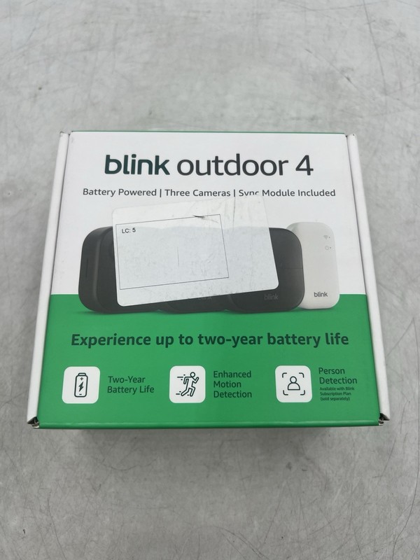 Blink Outdoor 4 Wireless smart security camera 2 Yrs battery life 1080p 3 Camera