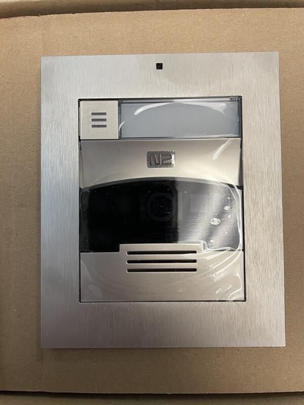 2N IP Solo Intercom System with Camera Surface Mount, Nickel 01301-001 gallery