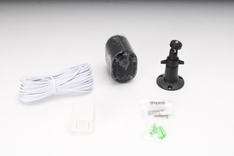 Arlo VMC4050B-100NAS Pro 4 Spotlight Camera Black With Accessories