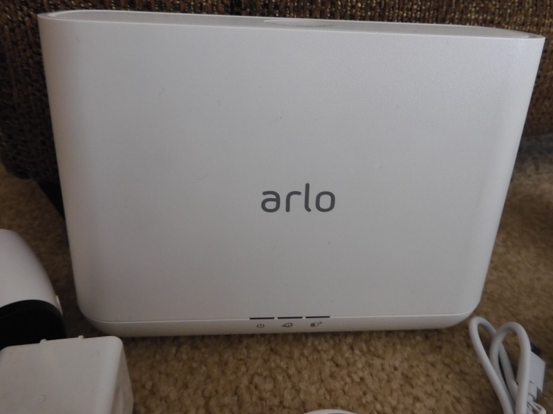 ARLO PRO VMC4000 SECURITY SYSTEM WITH CAMERA & ACCESSORIES gallery