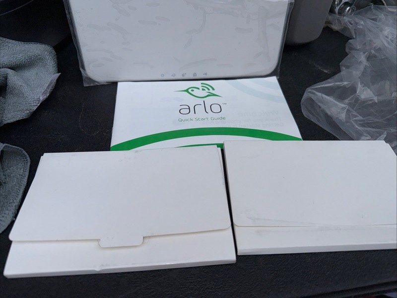NETGEAR ARLO Base Station Wireless Wi-Fi VMB3000 Hub With 2 Cameras New batt gallery