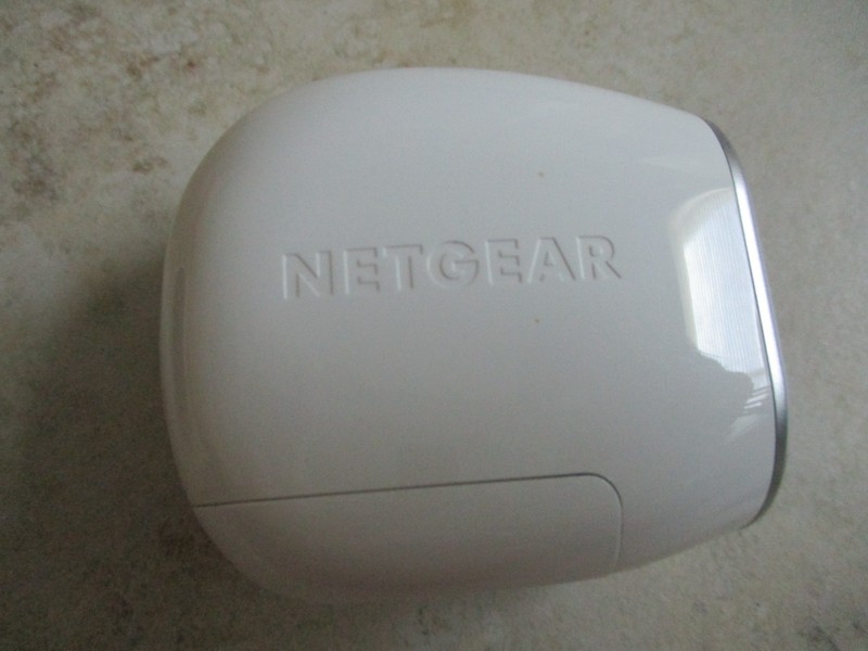 Arlo NETGEAR VMC3030 Add-on HD Security Camera Wire-Free No Battery