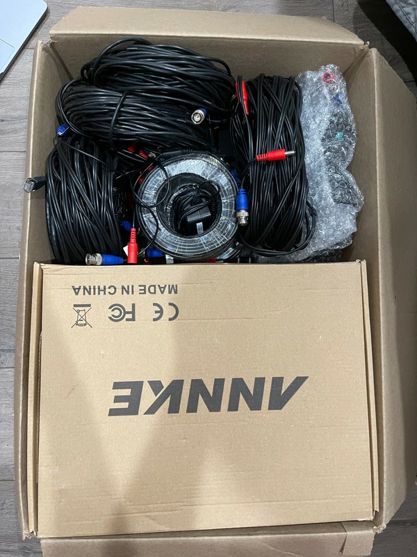 ANNKE CCTV  Security Camera System With DVR 1TB Hard drive 