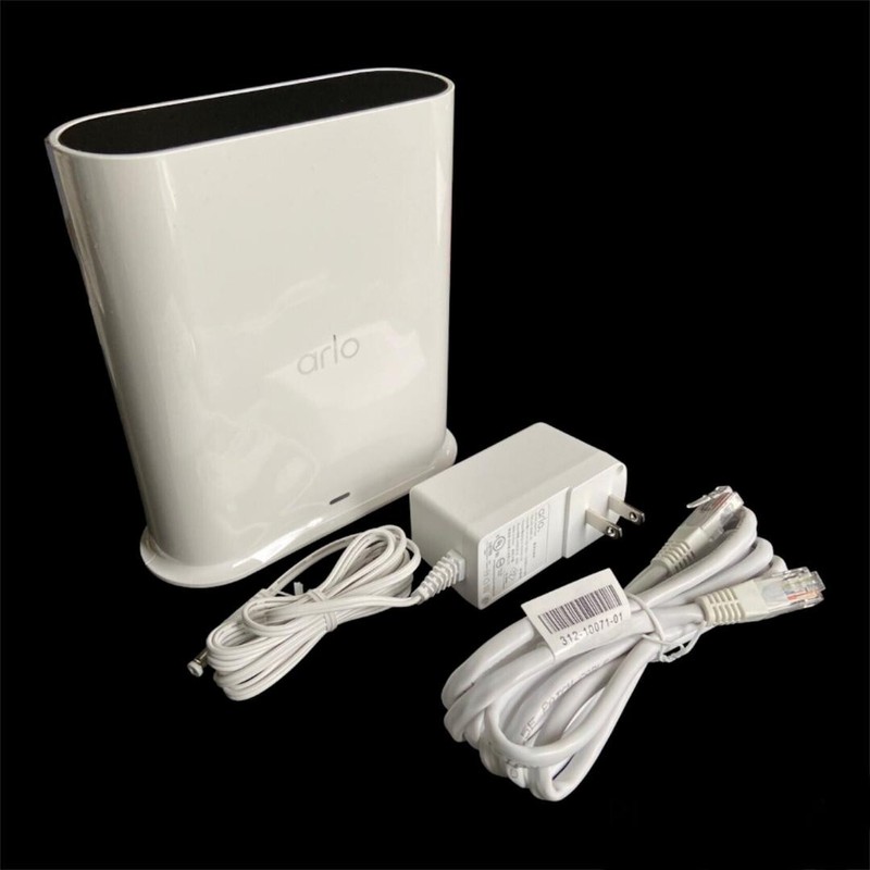 Arlo Ultra 2 4K Wireless 3 Camera Spotlight Home Security System with SmartHub gallery