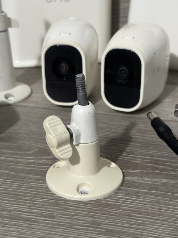 2x NETGEAR Arlo Base Stations VMB40000 VMB4540 and 2 VMC4030P Cameras - AS-IS gallery