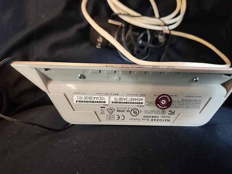 NETGEAR VMB3000 Arlo Base Station with Power Adapter gallery