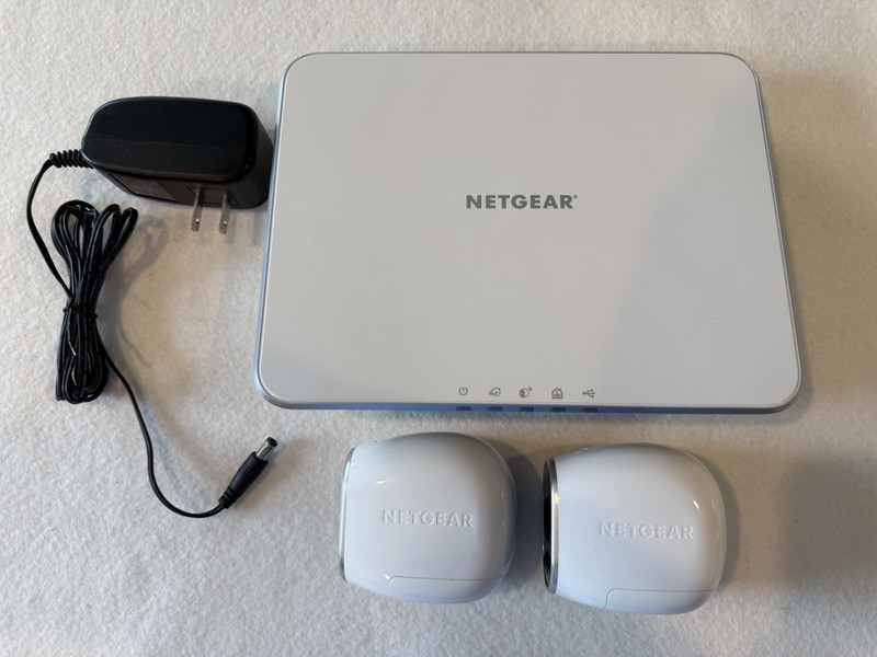 NETGEAR ARLO Base Station Wireless Wi-Fi VMB3000 Hub w/ 2 Cameras gallery