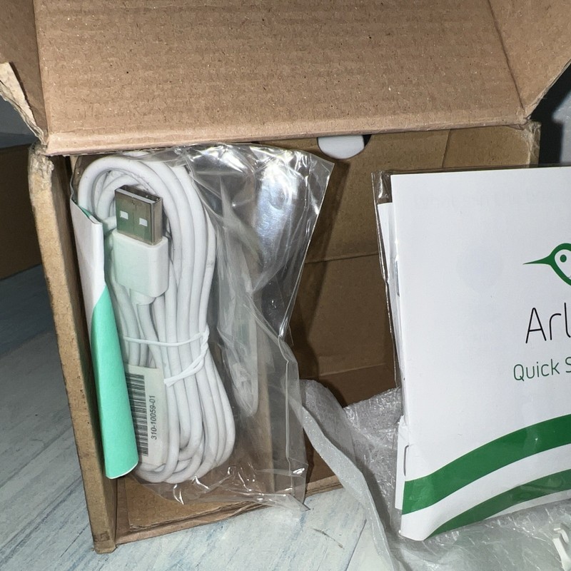 Arlo Q VMC3040 1080p HD Wireless Security Camera w/Speaker & Microphone gallery