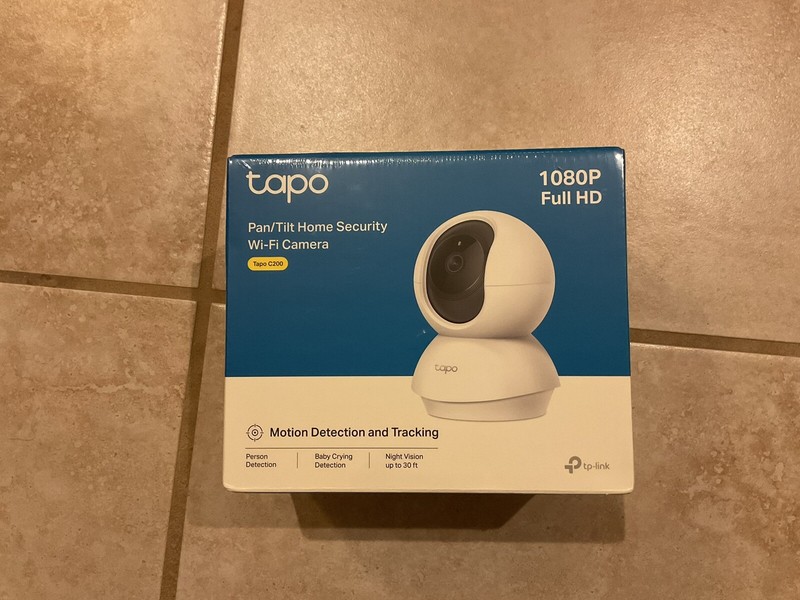 TP-Link Tapo Pan/Tilt Security Camera for Baby Monitor C200 Pet White New