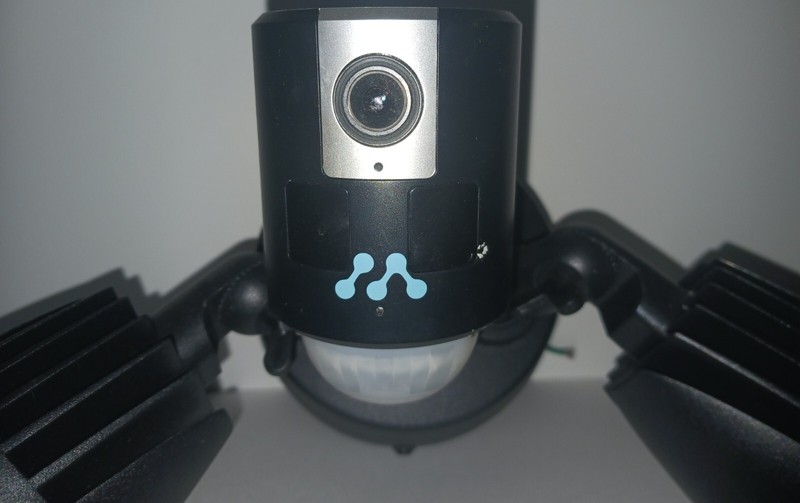 NEW - Momentum Aria LED Floodlight with Wifi Camera gallery
