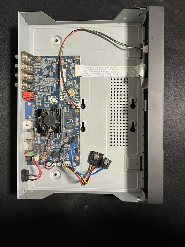 Lorex 8 Channel HD DVR LHV10081T - For Parts ONLY gallery