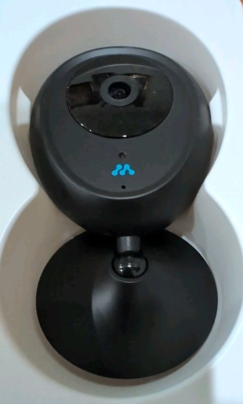 Momentum HD Wireless Indoor Home Security Camera with2-Way Audio Night Vision gallery