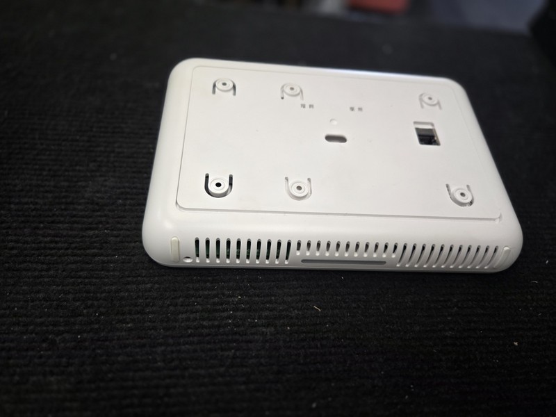 Vivint Smart Home Sky Control Panel Smart Hub W/ Power Plug SH2000-C00 Open Box gallery