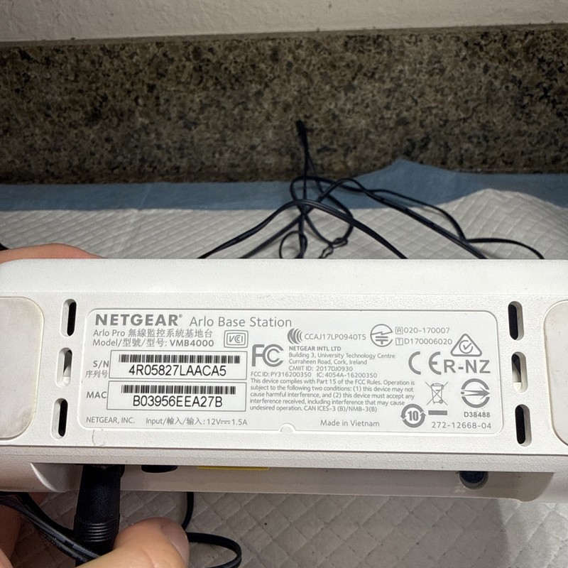 Netgear Arlo Base Station VMB4000 W/ Power - Tested Working gallery