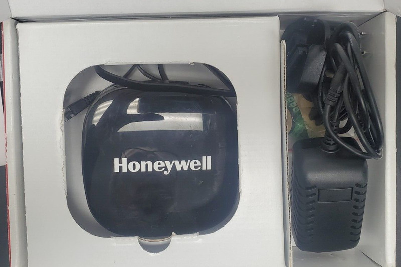 Honeywell 66000000 Security ADPRO IFT Gateway for IP Cameras HW1 gallery
