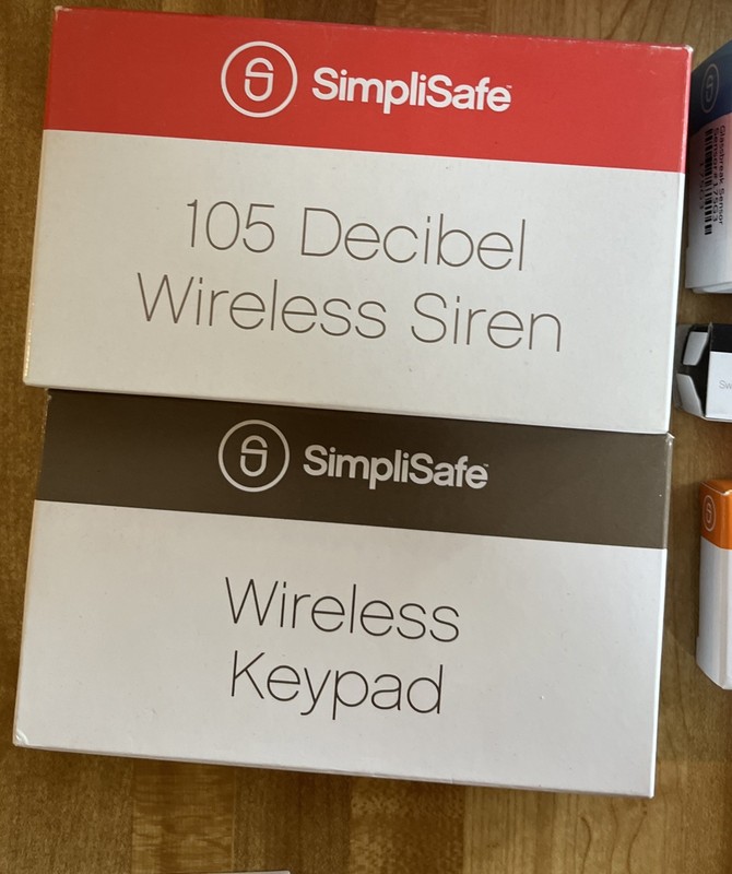 SimpliSafe Home Security System 15Pcs SS-1500 SSCM1 W/Manual &sign gallery