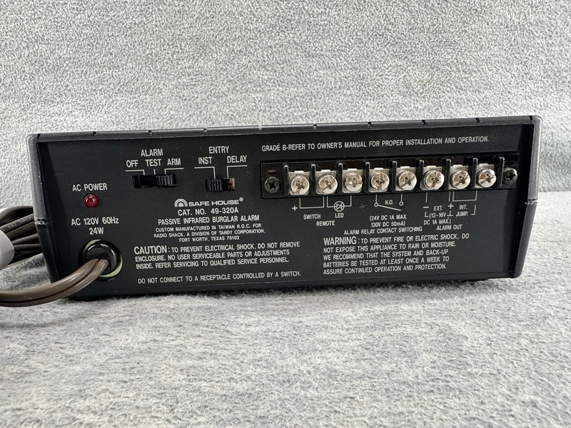 SAFE HOUSE 49-320A - Radio Shack Passive Infrared Home Burglar Alarm RD gallery