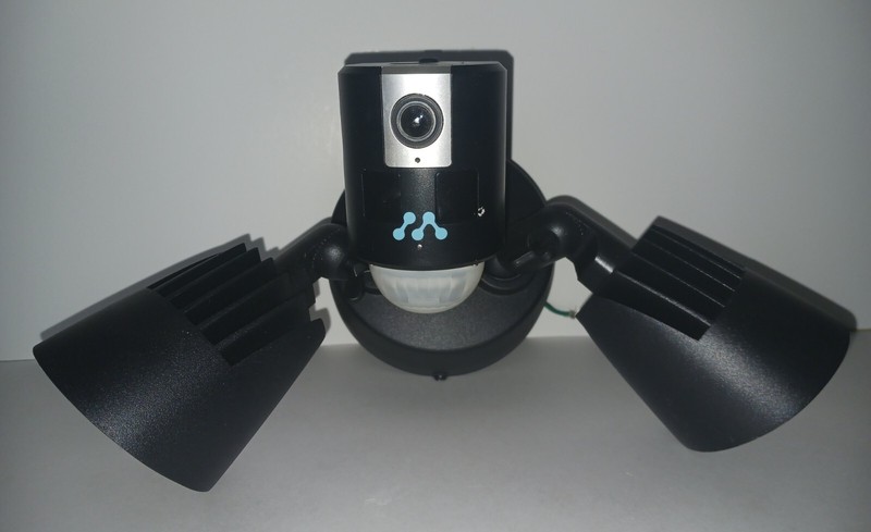 NEW - Momentum Aria LED Floodlight with Wifi Camera