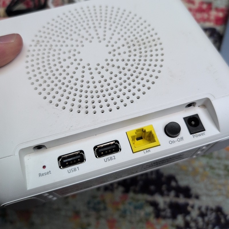NETGEAR VMB4000 Arlo Pro Security Base Station w/AC Adapter (NO Cameras) gallery