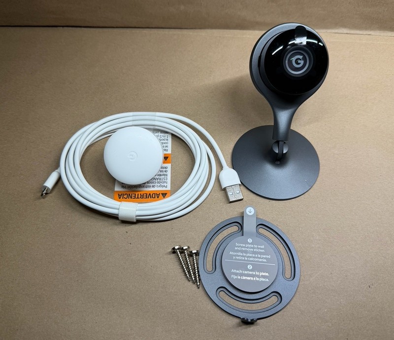 Google Nest Cam Indoor Security Plug-in Wi-Fi Camera NC1102ES A0005 Tested Works