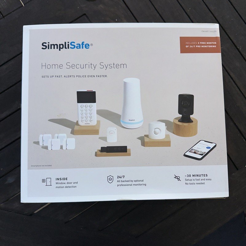 SimpliSafe Home Security System with HD Camera 1444290 10pcs bundle
