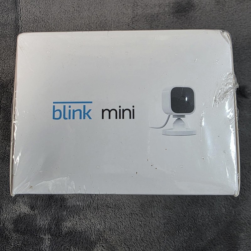 Blink Mini Indoor Plug-In Live HD Smart Surveillance Camera BCM00300U NEW! gallery