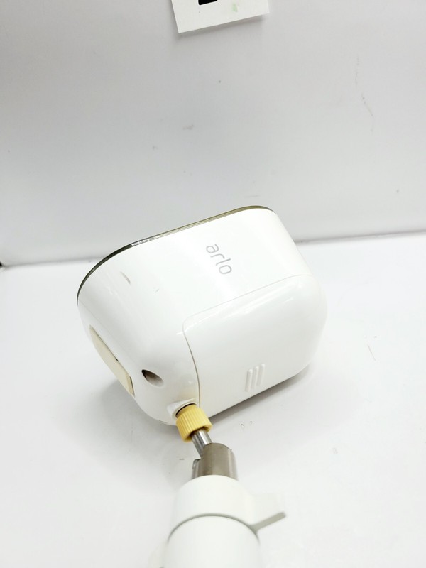 Arlo Motion Alert Security Smart Light AL1101 With Battery gallery