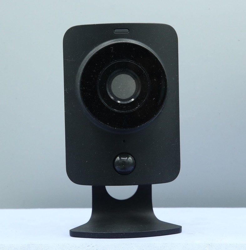 SimpliSafe SSCM2 HD 1080p SimpliCam Indoor Wireless Security Cam Black W/Power gallery