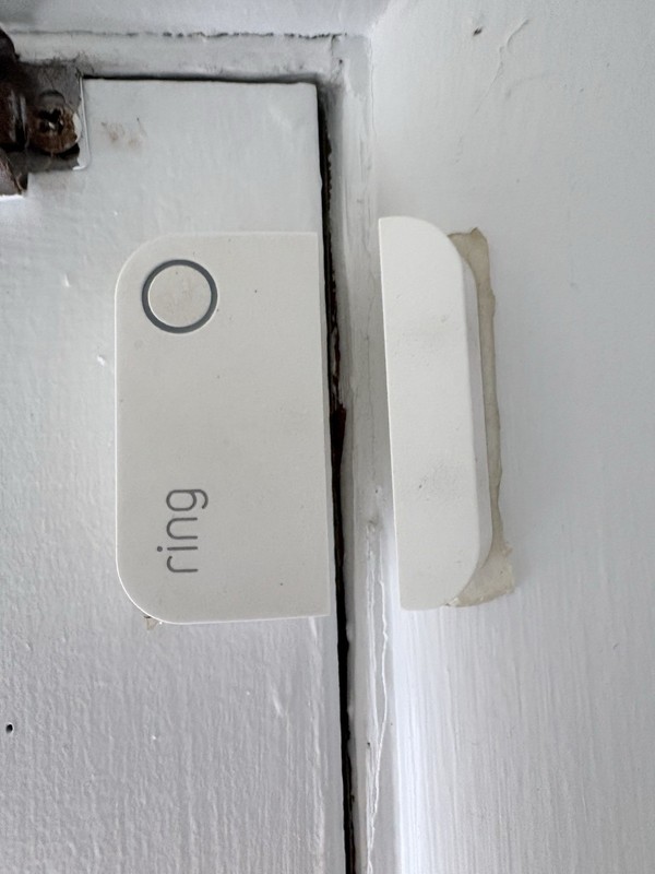 RING Alarm System With Two Key Pads, 4 Door Sensors,1 Room Sensor Used In Good gallery