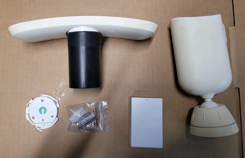 check pictures Arlo FB1001-100NAS Pro 3 Floodlight Security Camera White