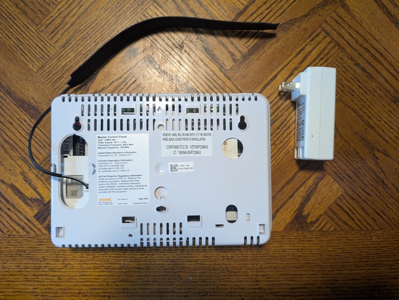 Vivint Smart Hub Control Panel - Used (9297211) gallery