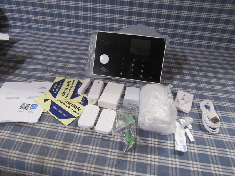 iSmartSafe Smart Home Security Basic Package. (Brand New) FAST FREE SHIPPING.