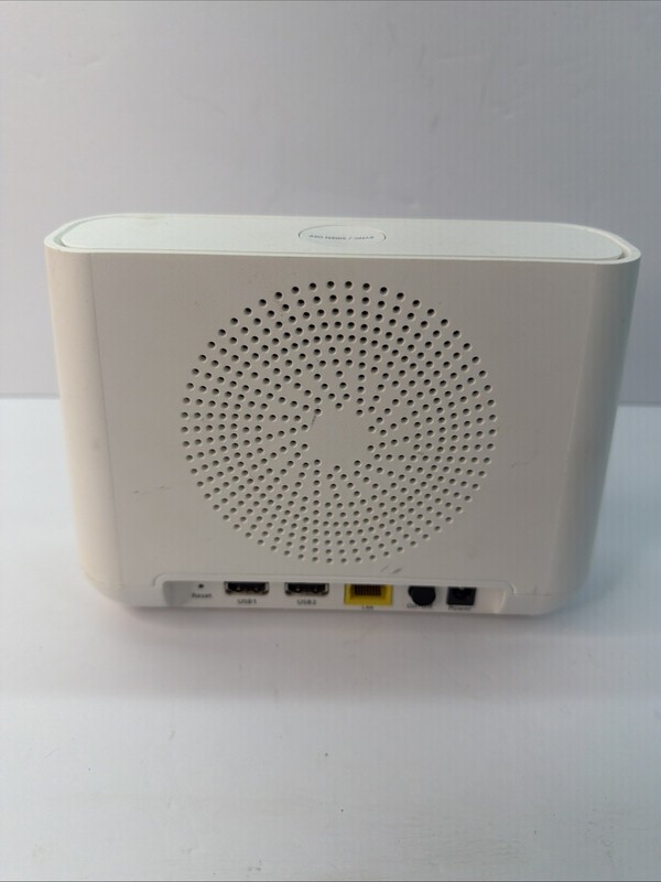 NetGear Arlo Pro Security Base Station VMB4000 with Power Supply (No Cameras) gallery