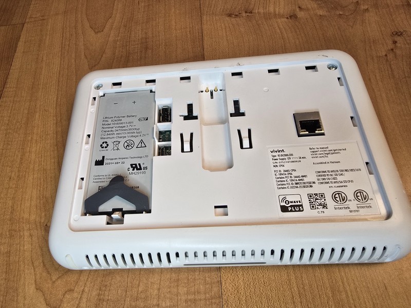 Vivint Smart Hub control panel (PN: VS-SH2000-000) touchscreen gallery