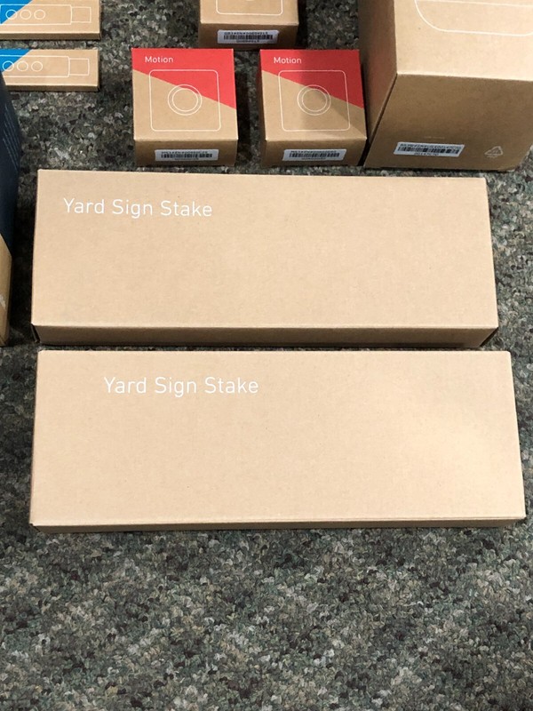 SimpliSafe Base Station, Key Pads, Camera, Motion sensors, Entry, Key Fobs MORE gallery