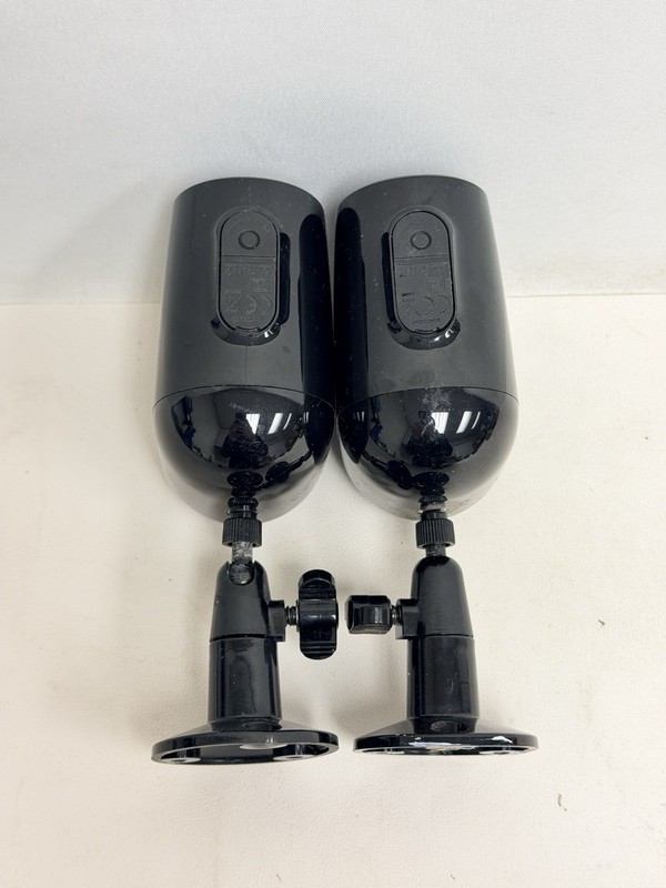 Arlo Essential Black Spotlight Cameras - VMC2030 (Lot of 2) gallery